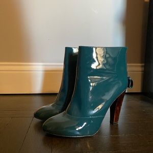 Patent leather ankle bootie